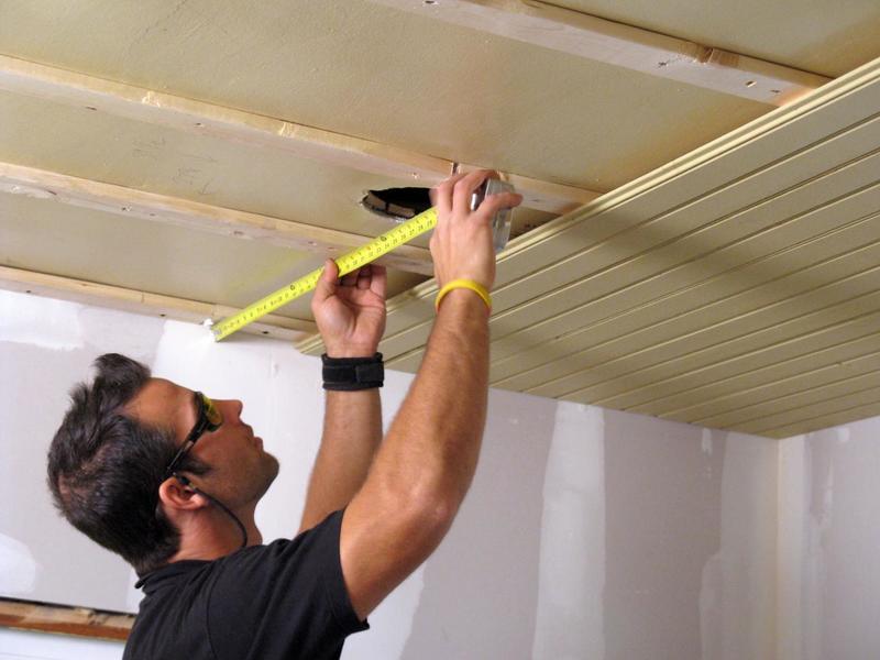 Как можно заделать дырку на потолке из бетона: пошаговая инструкция