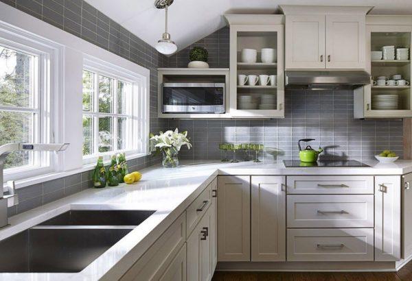 Светло-серый оттенок в кухонном интерьере